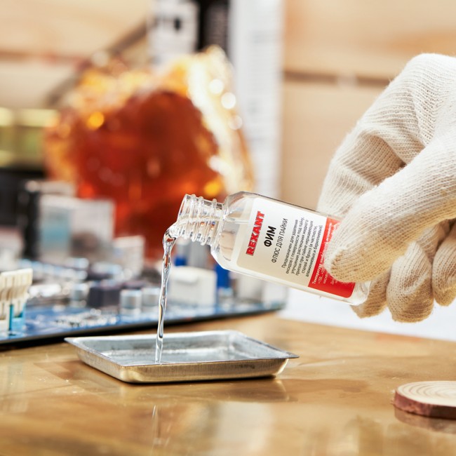 Флюс для пайки, ФИМ, 30мл, флакон REXANT Флюс для пайки, ФИМ, 30мл, флакон REXANT