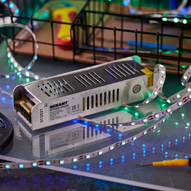 Источник питания компактный 12V, 200W под винт (IP20) Источник питания компактный 12V, 200W под винт (IP20)