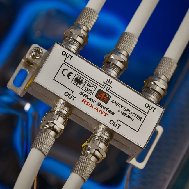 Делитель ТВх4 под F-разъем, 5-1000МГц, Silver (5 F-разъемов в комплекте) REXANT