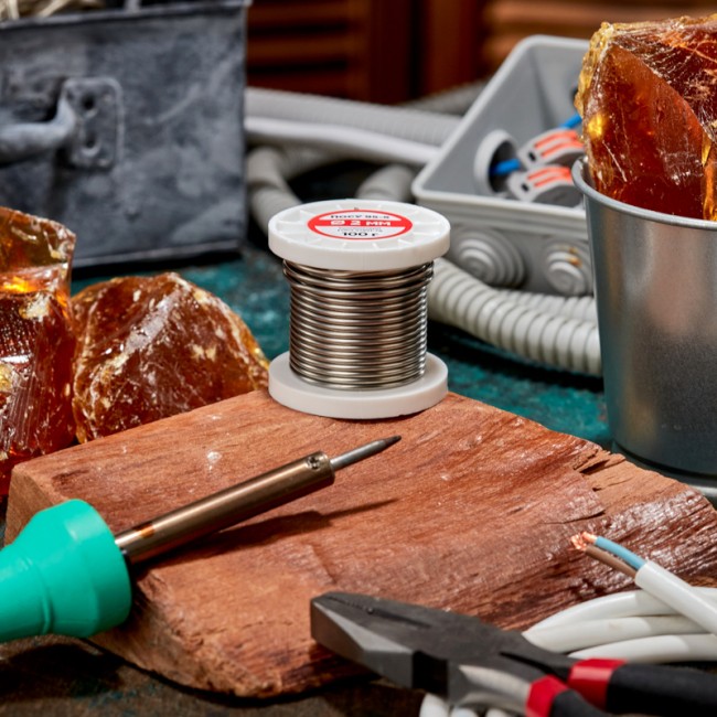 Припой ПОСу 95-5, 100г, Ø2мм, (олово 95%, сурьма 5%), бессвинцовый, ГОСТ 21931-76, катушка REXANT Припой ПОСу 95-5, 100г, Ø2мм, (олово 95%, сурьма 5%), бессвинцовый, ГОСТ 21931-76, катушка REXANT