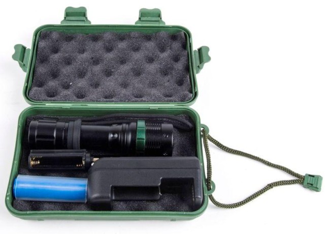 Фонарь аккумуляторный E142 CREE 3Вт фокус 3 режима 220В пластик. черн. (бокс) Ultraflash 12187 Фонарь аккумуляторный E142 CREE 3Вт фокус 3 режима 220В пластик. черн. (бокс) Ultraflash 12187