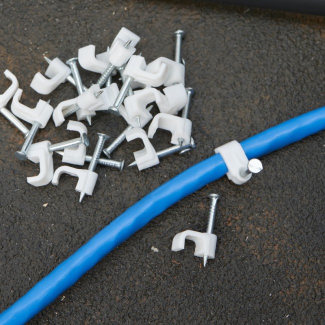 Крепеж кабеля плоский 6 х 4 мм, белый (упак. 20 шт) REXANT Крепеж кабеля плоский 6 х 4 мм, белый (упак. 20 шт) REXANT