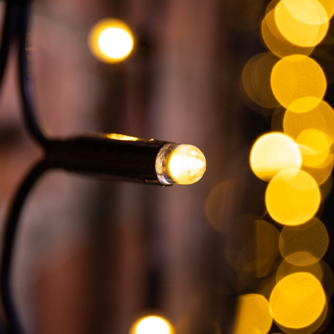 Гирлянда Светодиодный Дождь 2х3м, постоянное свечение, черный провод КАУЧУК, 230 В, диоды ТЕПЛЫЙ БЕЛЫЙ (шнур питания в комплекте) Гирлянда Светодиодный Дождь 2х3м, постоянное свечение, черный провод КАУЧУК, 230 В, диоды ТЕПЛЫЙ БЕЛЫЙ (шнур питания в комплекте)