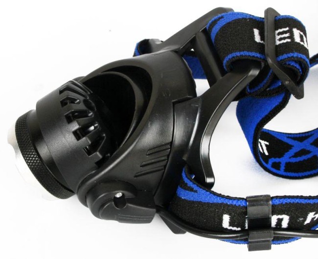 Фонарь аккумуляторный налобный E150 CREE 3Вт фокус 3 режима 220В пластик. черн. (бокс) Ultraflash 12188 Фонарь аккумуляторный налобный E150 CREE 3Вт фокус 3 режима 220В пластик. черн. (бокс) Ultraflash 12188