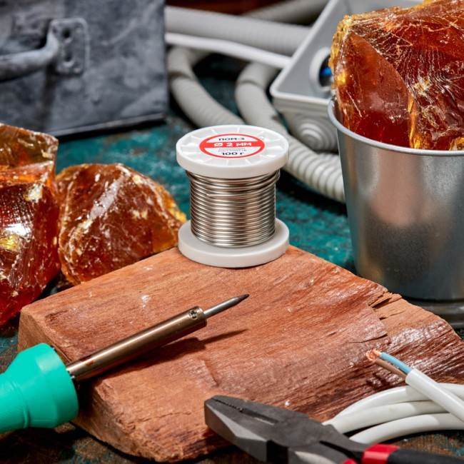 Припой ПОМ-3, 100г, Ø2мм, (олово 97%, медь 3%), бессвинцовый, ГОСТ 21931-76, катушка REXANT Припой ПОМ-3, 100г, Ø2мм, (олово 97%, медь 3%), бессвинцовый, ГОСТ 21931-76, катушка REXANT