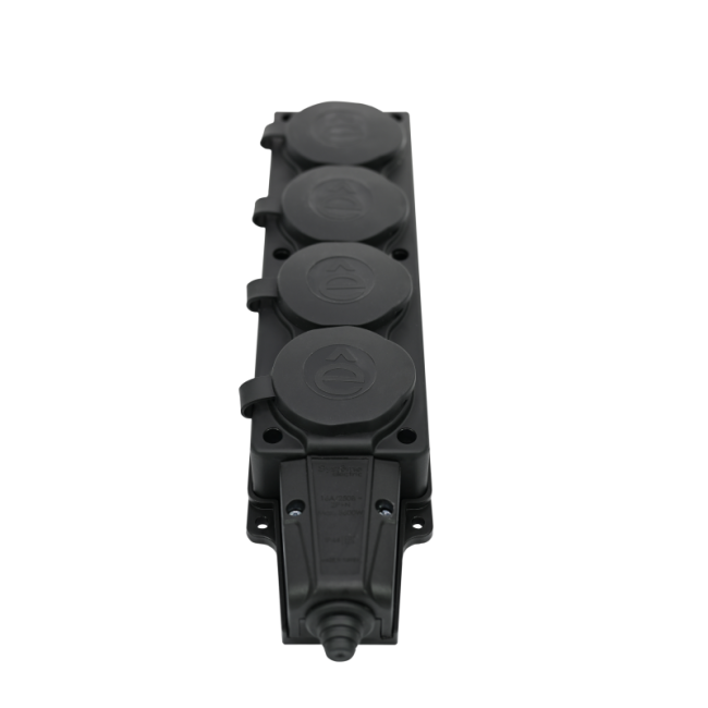 Колодка удлинителя 4-м MultiSet 16А 250В IP44 с заземл. каучук черн. SE MST4104BK