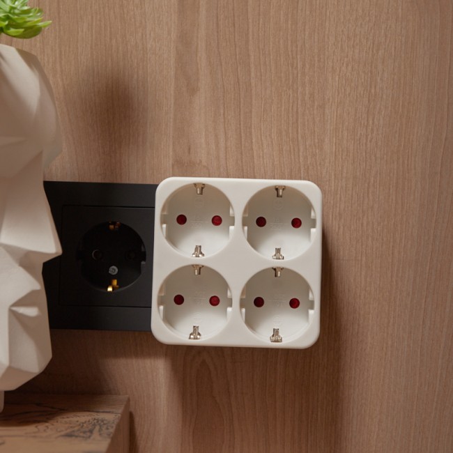 Четверник электрический 16 А с заземлением белый REXANT