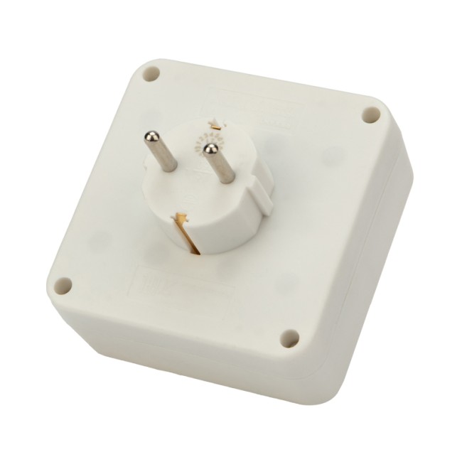 Четверник электрический 16 А с заземлением белый REXANT