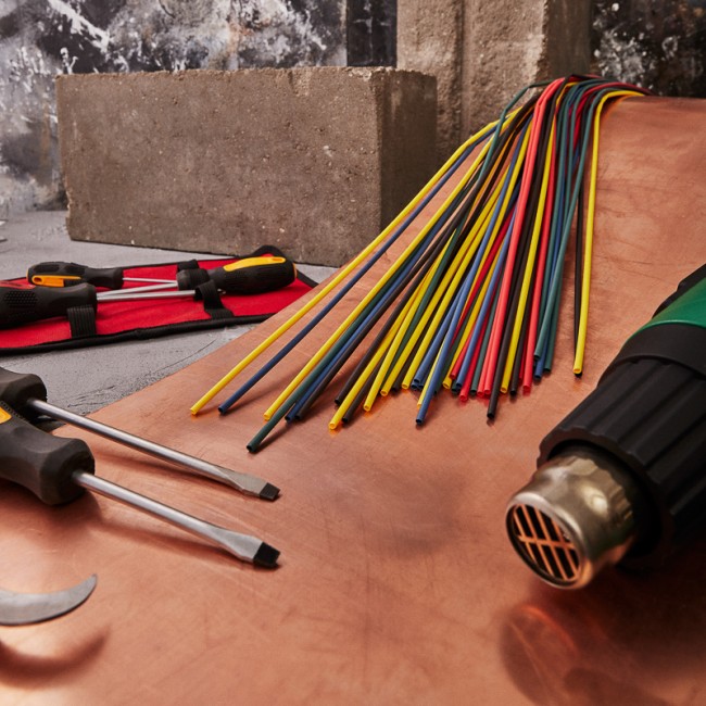 Набор термоусаживаемых трубок ТУТ нг 3,0/1,5мм, пять цветов, упаковка 50 шт. по 1м REXANT Набор термоусаживаемых трубок ТУТ нг 3,0/1,5мм, пять цветов, упаковка 50 шт. по 1м REXANT