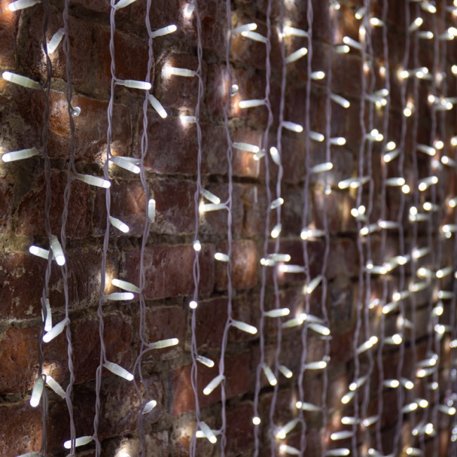 Гирлянда Светодиодный Дождь 2х3м, 600 LED БЕЛЫЙ, белый ПВХ, IP65, эффект мерцания, 230В соединяется NEON-NIGHT (нужен шнур питания 303-500-1)