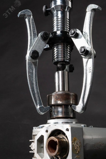 Съемник гидравлический для демонтажа составных частей оборудования 20т СГА-20 Съемник гидравлический для демонтажа составных частей оборудования 20т СГА-20