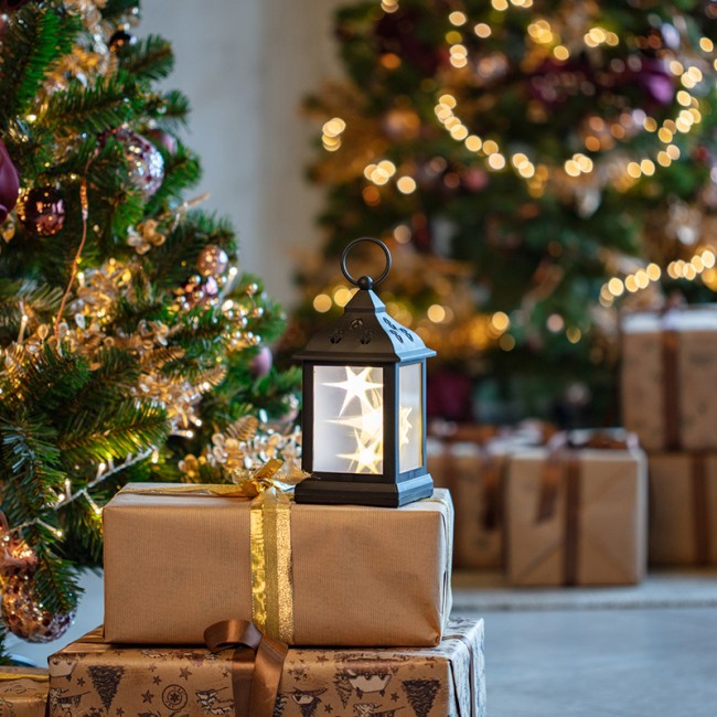 Декоративный фонарь 11х11х22,5 см, черный корпус, теплый белый цвет свечения с эффектом мерцания NEON-NIGHT Декоративный фонарь 11х11х22,5 см, черный корпус, теплый белый цвет свечения с эффектом мерцания NEON-NIGHT