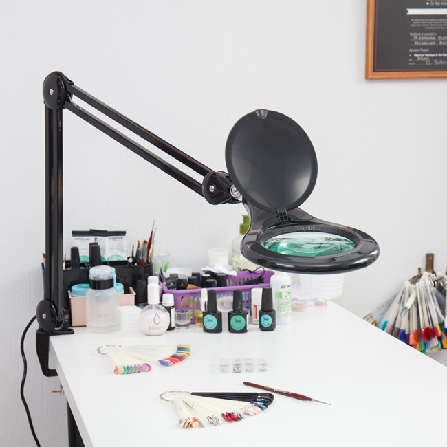 Лупа на струбцине круглая 5D с подсветкой 56 SMD LED, ø127мм, черная REXANT Лупа на струбцине круглая 5D с подсветкой 56 SMD LED, ø127мм, черная REXANT