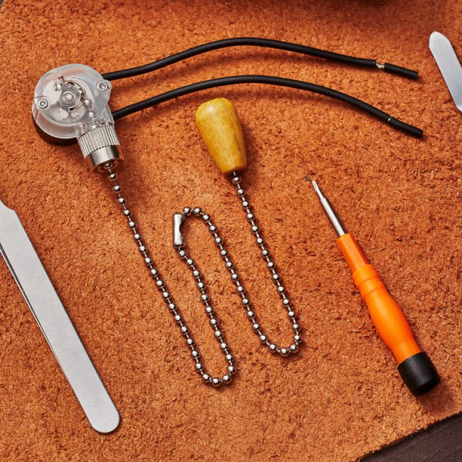 Выключатель для настенного светильника REXANT c проводом и деревянным наконечником, серебряный, 1 шт.