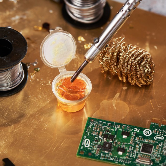 Канифоль сосновая, флюс НЕЙТРАЛЬНЫЙ, марка А, 10г, банка REXANT Канифоль сосновая, флюс НЕЙТРАЛЬНЫЙ, марка А, 10г, банка REXANT