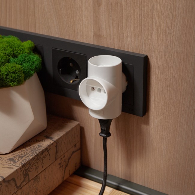 Тройник электрический 10 А без заземления белый REXANT