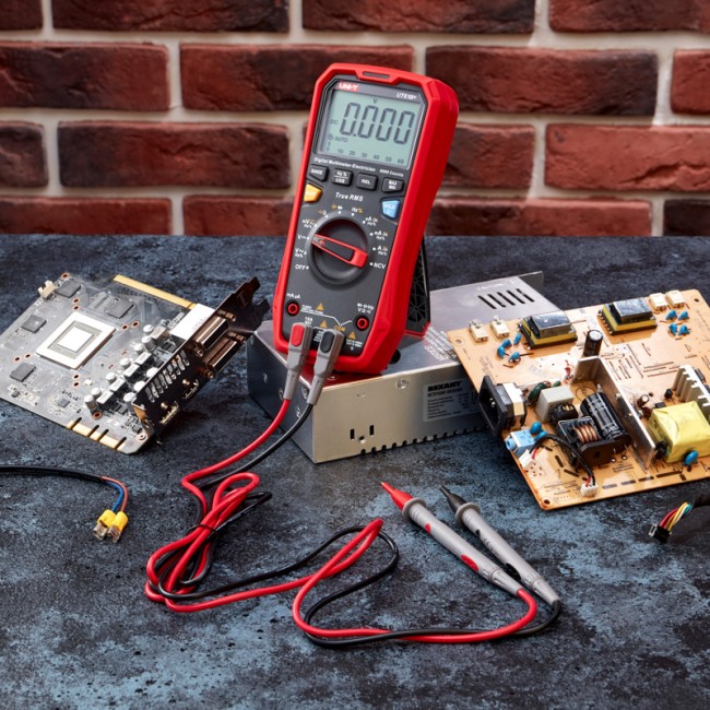 Профессиональный мультиметр UNI-T UT61B+ Профессиональный мультиметр UNI-T UT61B+