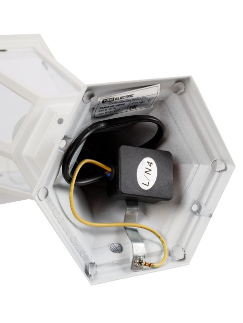 Светильник 6060-24 садово-парковый шестигранник, 60Вт, стойка, белый