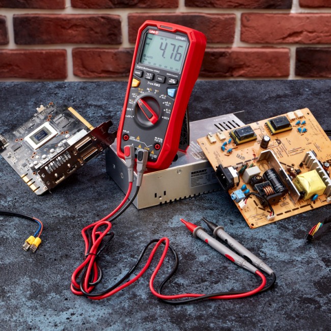 Профессиональный мультиметр UNI-T UT61D+ Профессиональный мультиметр UNI-T UT61D+