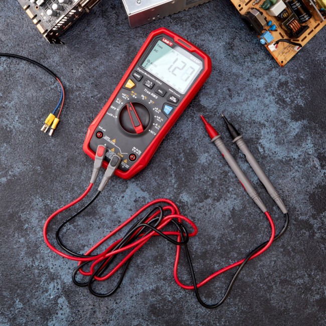 Профессиональный мультиметр UNI-T UT61D+ Профессиональный мультиметр UNI-T UT61D+