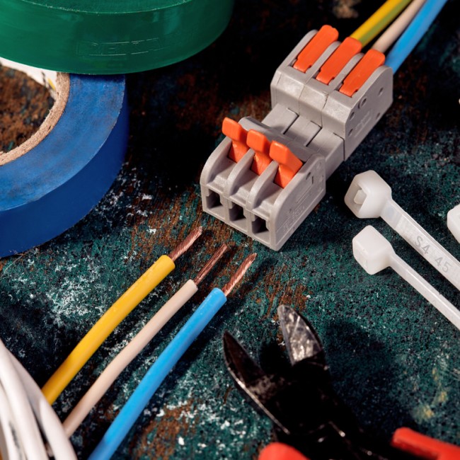 Клемма СМК 222-423R проходная разъемная 3 полюса серая 0,2-2,5/4мм² (40 шт/уп) REXANT Клемма СМК 222-423R проходная разъемная 3 полюса серая 0,2-2,5/4мм² (40 шт/уп) REXANT