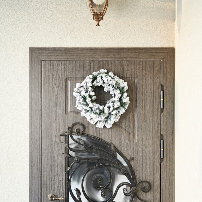 Заснеженный еловый венок NEON-NIGHT Ø 45 см, ПВХ Заснеженный еловый венок NEON-NIGHT Ø 45 см, ПВХ