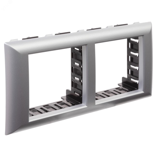 Avanti Рамка-суппорт для In-liner Front серебрист ый металлик 4модуля Avanti Рамка-суппорт для In-liner Front серебрист ый металлик 4модуля