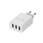 Сетевое зарядное устройство для iPhone/iPad REXANT 3 x USB, 5V, 3 А + 1 А + 1 А, белое Сетевое зарядное устройство для iPhone/iPad REXANT 3 x USB, 5V, 3 А + 1 А + 1 А, белое