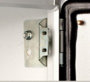 Держатель концевого выключателя R5MC для шкафов серии СЕ Держатель концевого выключателя R5MC для шкафов серии СЕ