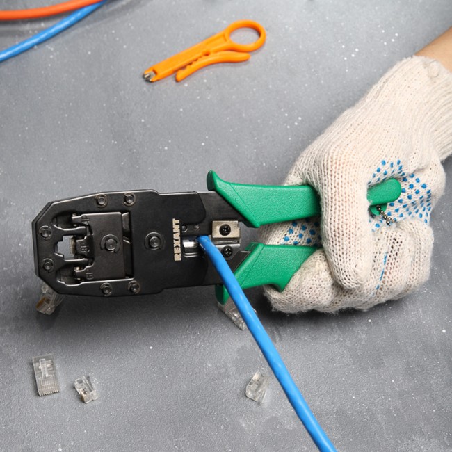 Кримпер HT-200 для обжима 8P8C, 6P6C, 4P4C, заделка витой пары REXANT Кримпер HT-200 для обжима 8P8C, 6P6C, 4P4C, заделка витой пары REXANT