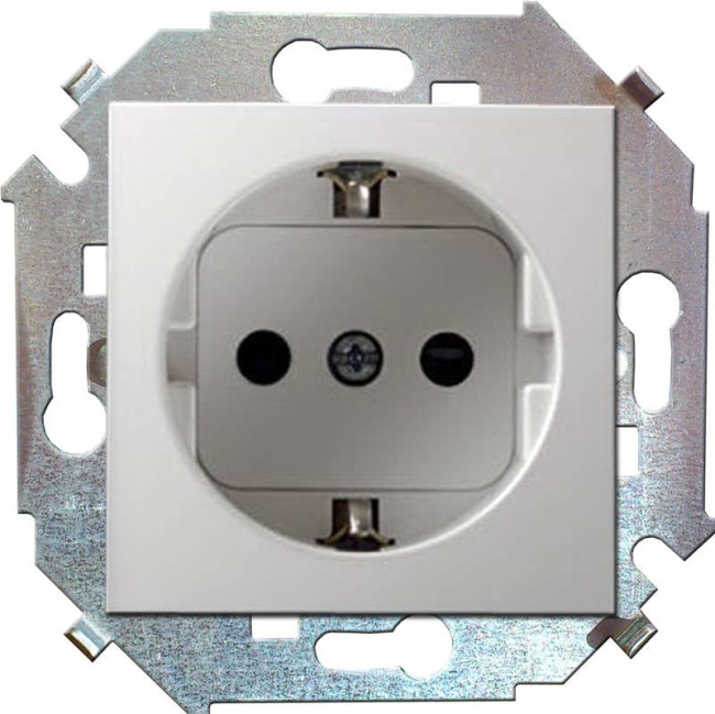 Розетка 1-м СП Simon 15 16А IP20 250В с заземл. Schuko защ. шторки винтов. клеммы механизм бел. Simon 1591443-030 Розетка 1-м СП Simon 15 16А IP20 250В с заземл. Schuko защ. шторки винтов. клеммы механизм бел. Simon 1591443-030