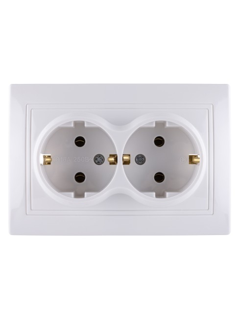 Розетка двойная 2П+З 16А 250В белая "Таймыр" TDM Розетка двойная 2П+З 16А 250В белая "Таймыр" TDM