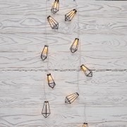 Гирлянда светодиодная Кристаллы черные 10 LED, 1,5 м, прозрачный ПВХ, теплый белый свет свечения, 2 х АА (батарейки не в комплекте) NEON-NIGHT Гирлянда светодиодная Кристаллы черные 10 LED, 1,5 м, прозрачный ПВХ, теплый белый свет свечения, 2 х АА (батарейки не в комплекте) NEON-NIGHT