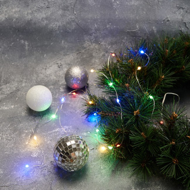 Гирлянда Роса с крупными каплями 2 м, 20 LED, цвет свечения мультиколор, 2хCR2032 в комплекте, тонкий батарейный блок NEON-NIGHT Гирлянда Роса с крупными каплями 2 м, 20 LED, цвет свечения мультиколор, 2хCR2032 в комплекте, тонкий батарейный блок NEON-NIGHT