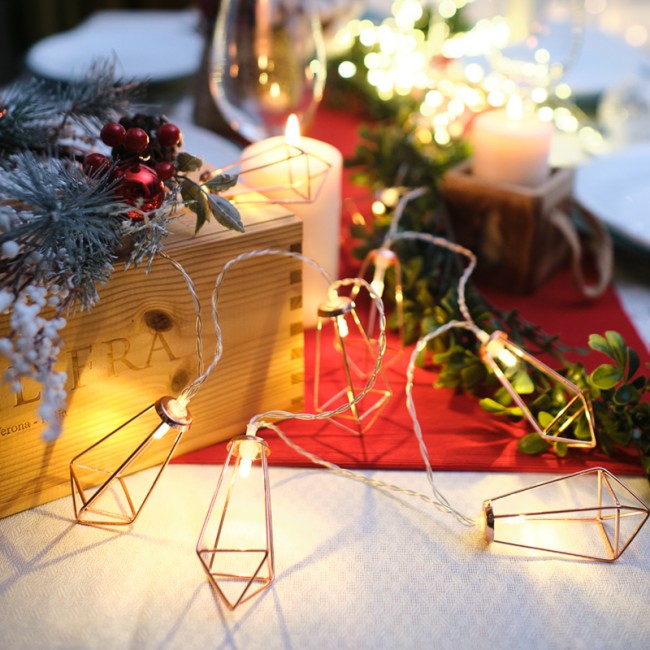 Гирлянда светодиодная Кристаллы бронзовые 10 LED, 1,5 м, прозрачный ПВХ, теплый белый свет свечения, 2 х АА (батарейки не в комплекте) NEON-NIGHT Гирлянда светодиодная Кристаллы бронзовые 10 LED, 1,5 м, прозрачный ПВХ, теплый белый свет свечения, 2 х АА (батарейки не в комплекте) NEON-NIGHT