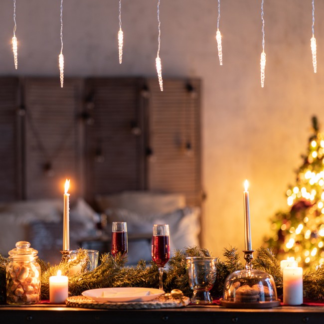 Гирлянда Сосульки 1,5х0,25 м, прозрачный провод, теплый белый цвет свечения NEON-NIGHT Гирлянда Сосульки 1,5х0,25 м, прозрачный провод, теплый белый цвет свечения NEON-NIGHT