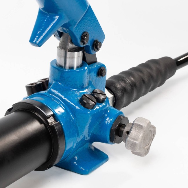 Помпа гидравлическая ручная ПМР-7004 Помпа гидравлическая ручная ПМР-7004