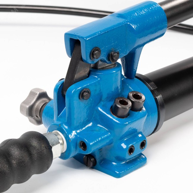 Помпа гидравлическая ручная ПМР-7004 Помпа гидравлическая ручная ПМР-7004