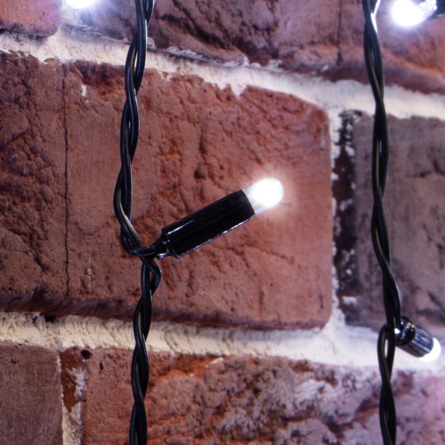 Гирлянда Светодиодный Дождь 2х4м, эффект мерцания, черный провод, 230 В, диоды БЕЛЫЕ (шнур питания в комплекте) Гирлянда Светодиодный Дождь 2х4м, эффект мерцания, черный провод, 230 В, диоды БЕЛЫЕ (шнур питания в комплекте)