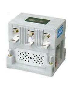 КВ1-400-3 У3, трёхполюсный, 3,6кВ, 400А, 220В, 2з+2р, нереверсивный, без реле, с литым модулем питания, в корпусе с крышкой, IP00, контактор вакуумный  (ЭТ)