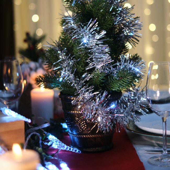 Гирлянда светодиодная Мишура серебряная 10 LED 1,5 м, прозрачный ПВХ, белый свет свечения, 2 х АА (батарейки не в комплекте) NEON-NIGHT Гирлянда светодиодная Мишура серебряная 10 LED 1,5 м, прозрачный ПВХ, белый свет свечения, 2 х АА (батарейки не в комплекте) NEON-NIGHT