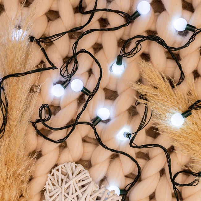 Гирлянда Шарики Ø25 мм, 5м, темно-зеленый ПВХ, 25 диодов, цвет Белый, Без контроллера Гирлянда Шарики Ø25 мм, 5м, темно-зеленый ПВХ, 25 диодов, цвет Белый, Без контроллера