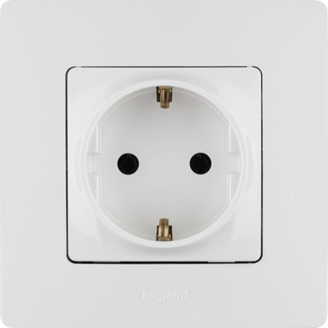 Розетка 1-м СП Etika 16А IP20 250В 2P+E с заземл. немецк. стандарт винтов. клеммы механизм бел. IEK 672221 Розетка 1-м СП Etika 16А IP20 250В 2P+E с заземл. немецк. стандарт винтов. клеммы механизм бел. IEK 672221