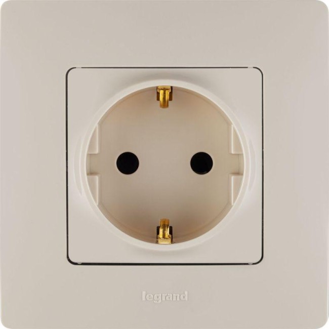 Розетка 1-м СП Etika 16А IP20 250В 2P+E с заземл. немецк. стандарт винтов. клеммы механизм сл. кость IEK 672321 Розетка 1-м СП Etika 16А IP20 250В 2P+E с заземл. немецк. стандарт винтов. клеммы механизм сл. кость IEK 672321