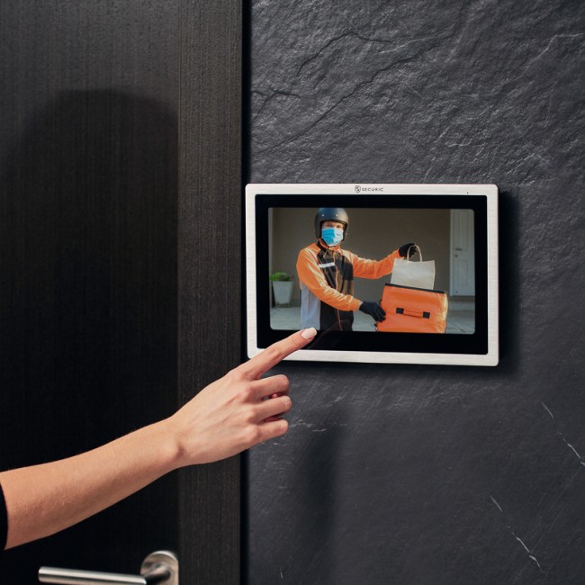 Цветной монитор видеодомофона 10,1" формата AHD, с сенсорным экраном, детектором движения, функцией фото- и видеозаписи (модель AC-340) Цветной монитор видеодомофона 10,1" формата AHD, с сенсорным экраном, детектором движения, функцией фото- и видеозаписи (модель AC-340)