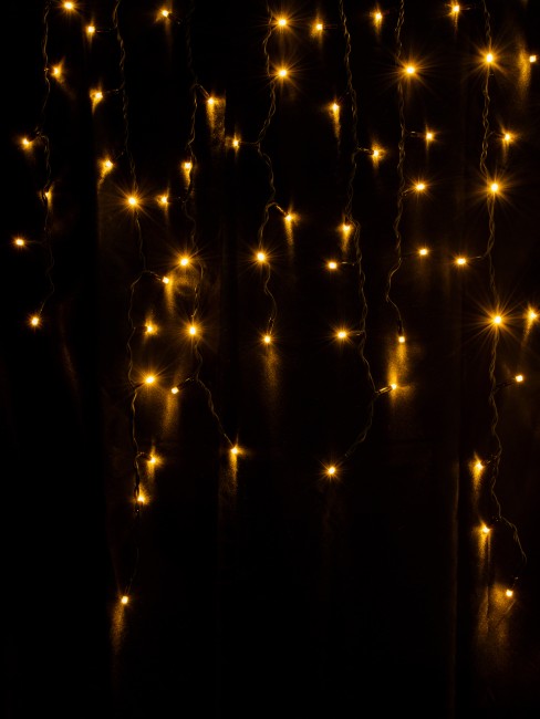 Гирлянда светодиодная "Бахрома" 2х1м, 152LED, 2700К, черный шнур, посл. подкл, IP65, 250 В, TDM