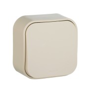 Quteo Переключатель одноклавишный наружный бежевый 10А Quteo Переключатель одноклавишный наружный бежевый 10А