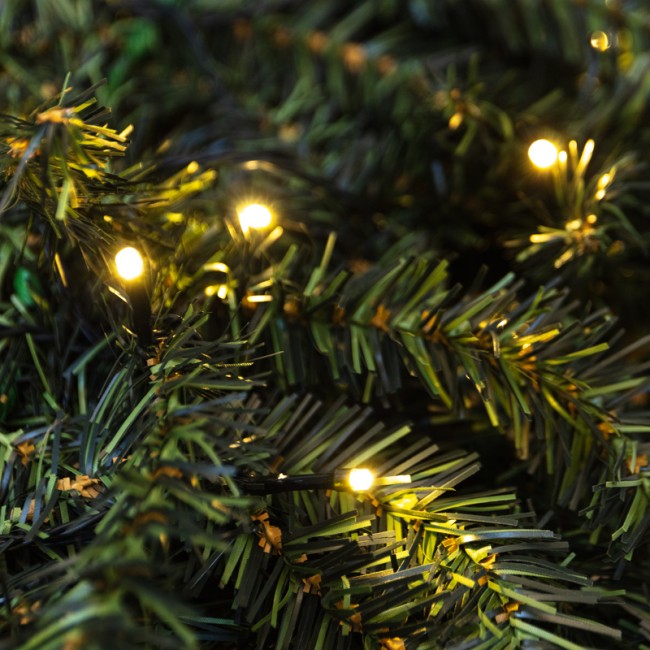 Еловый шлейф искусственный 2,7 м Теплое белое свечение 80 LED Еловый шлейф искусственный 2,7 м Теплое белое свечение 80 LED