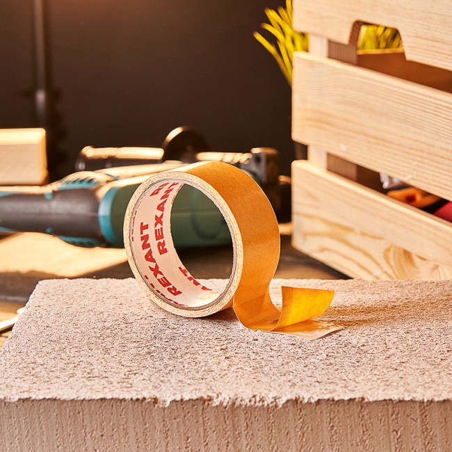 Двухсторонний скотч REXANT, тканевая основа 38 мм, ролик 5 м 