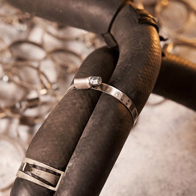 Хомут червячный 40-60-0,7 мм, (уп. 50 шт) REXANT Хомут червячный 40-60-0,7 мм, (уп. 50 шт) REXANT